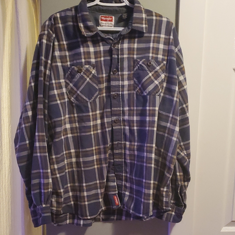 Wrangler Button Up Shirt